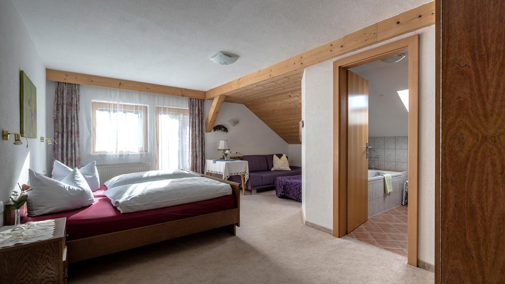 Landhaus Riedl Scharnitz Buitenkant foto